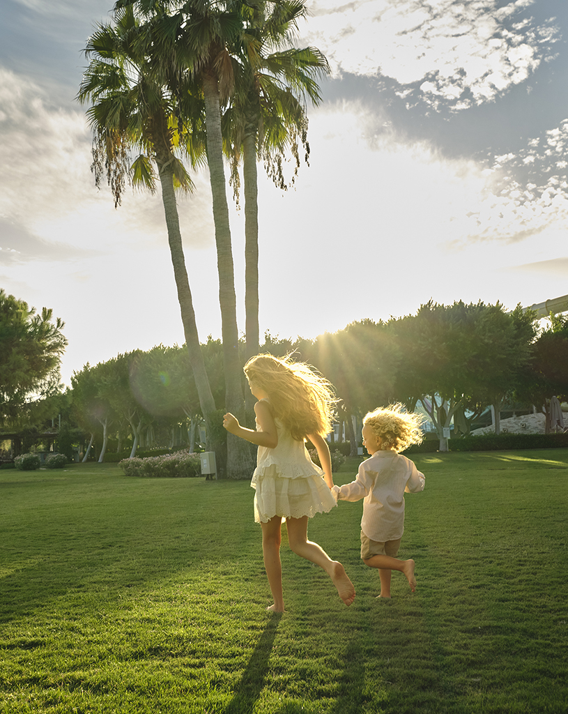 LARA BARUT COLLECTION 